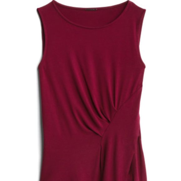 Elie Tahari Tops - Elie Tahari Wine Burgundy Top - Med